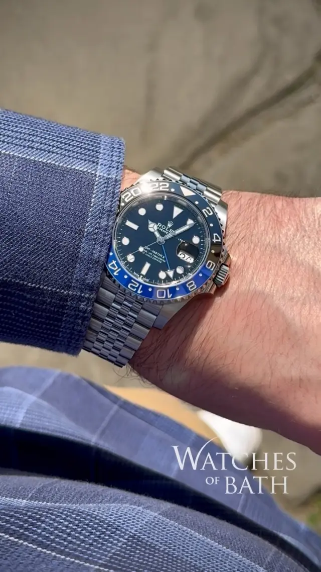 This Rolex GMT Master II was sourced for a client earlier this week.
What watch are you wearing this summer? 😎🏖️

#watchesofbath #bath #cityofbath #sharingqualitytime 

#rolex #gmt #rolexgmt #rolexgmtmaster #rolexgmtmaster2 #rolexgmtmasterii #batgirl #batman #rolexbatman #rolexbatgirl #rolexpassion #watchlover #watchgeek