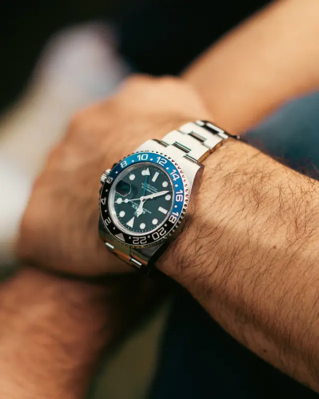 A timeless icon for Father’s Day, the Rolex GMT Master II ‘Batman’ 🦇