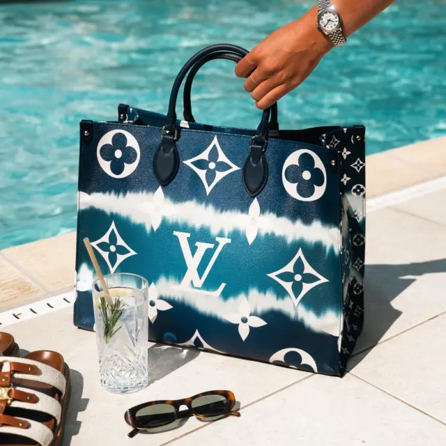 What are your poolside summer essentials? A Rolex Datejust 31 is a must for us. . .
